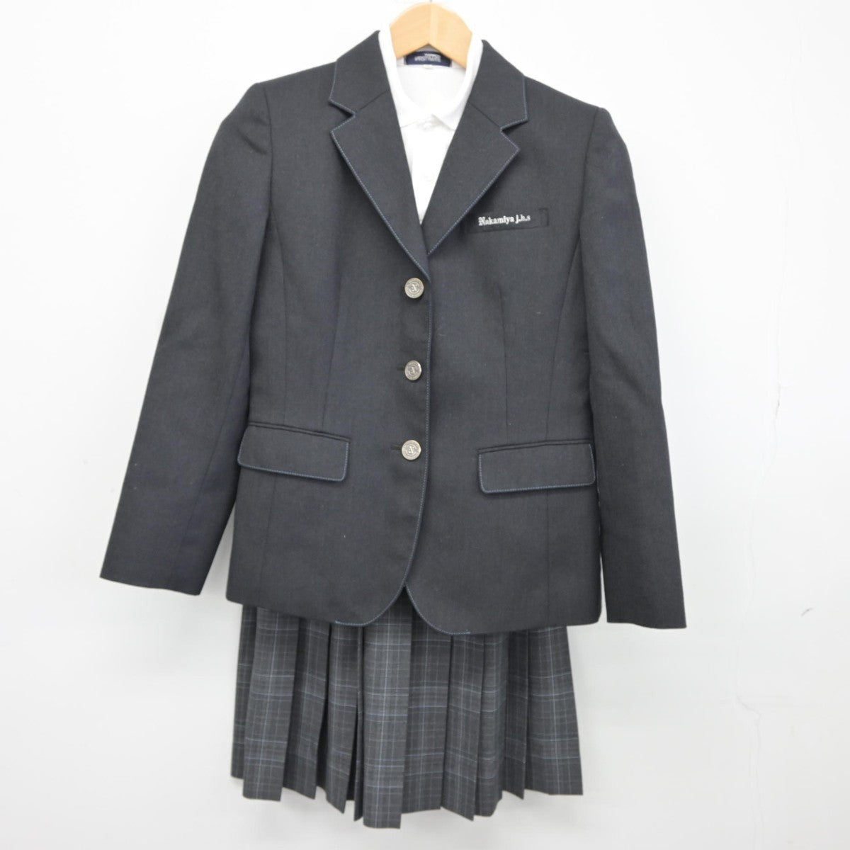 【中古】大阪府 中宮中学校 女子制服 3点（ブレザー・シャツ・スカート）sf037667