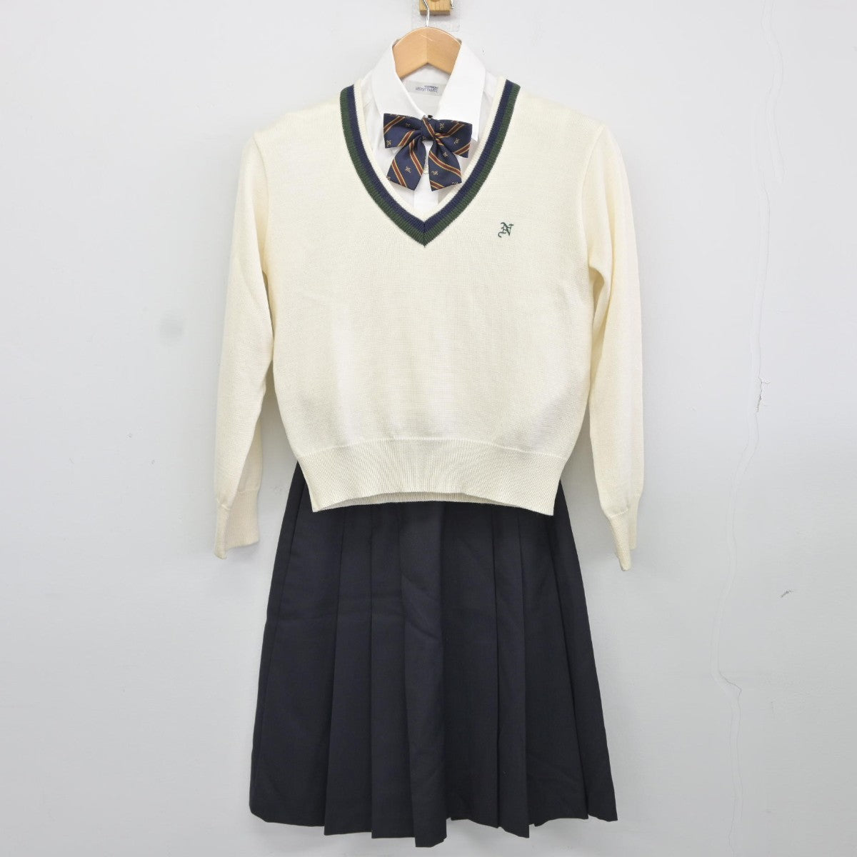 【中古】東京都 日本大学第一中学校 女子制服 5点（ブレザー・シャツ・ニット・スカート）sf037714