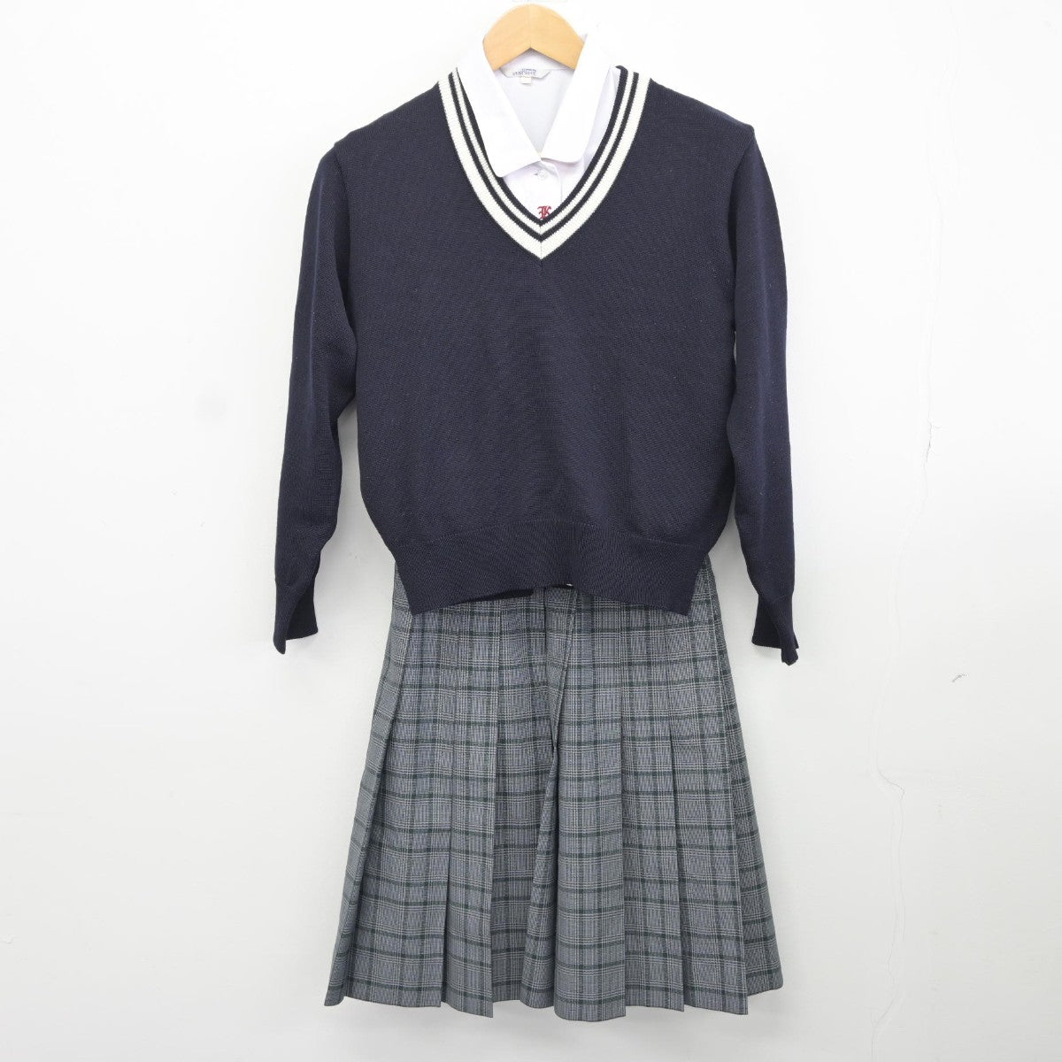 【中古】岡山県 旭東中学校 女子制服 4点（ブレザー・シャツ・ニット・スカート）sf037718