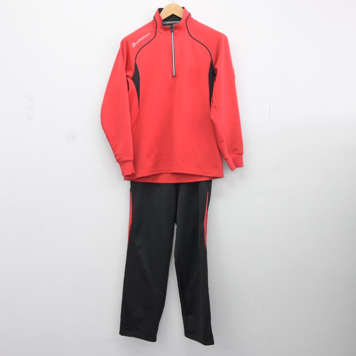 【中古】愛媛県 済美高等学校 女子制服 2点（ジャージ 上・ジャージ 下）sf037735