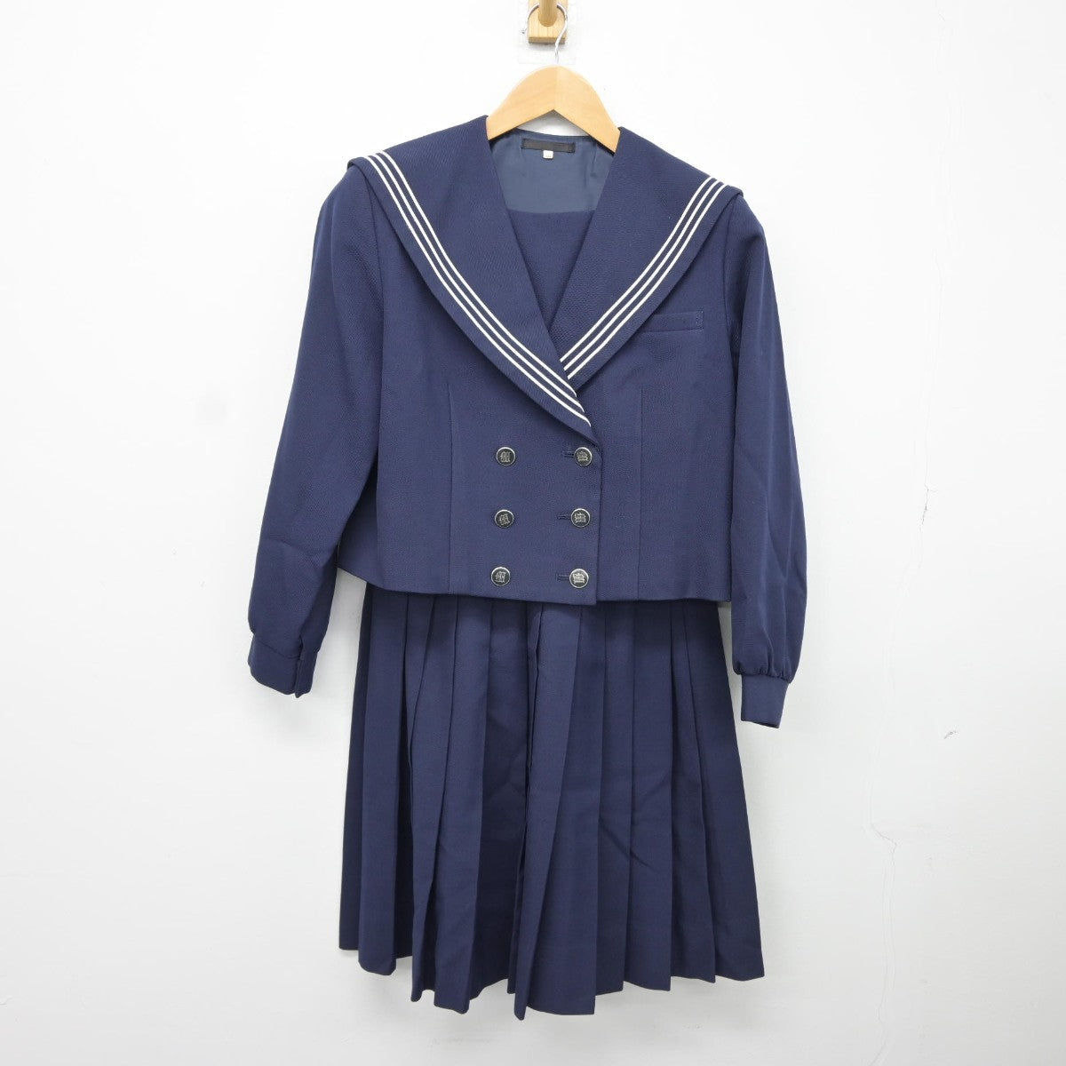 【中古】福岡県 柳南中学校 女子制服 2点（セーラー服・スカート）sf037778