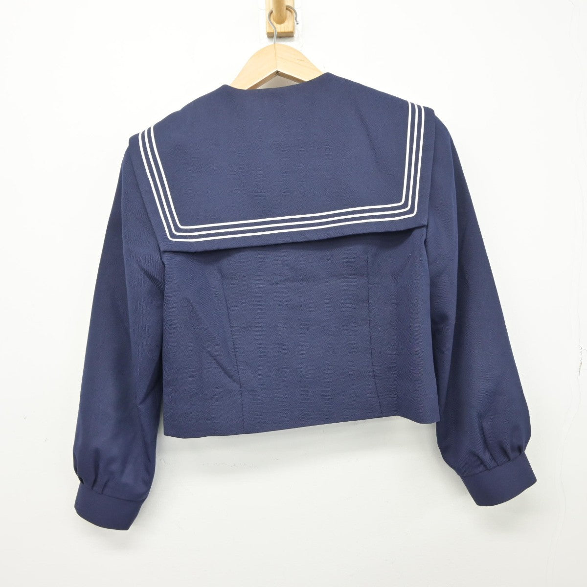 【中古】福岡県 柳南中学校 女子制服 2点（セーラー服・スカート）sf037779