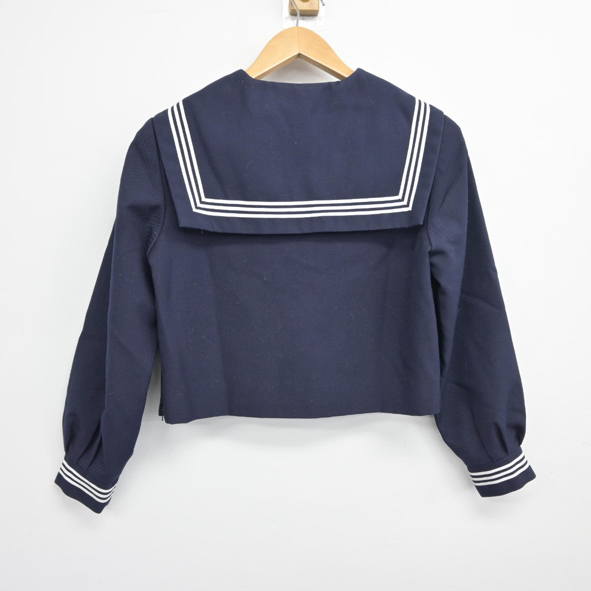 【中古】兵庫県 学文中学校 女子制服 2点（ニット・セーラー服）sf037780