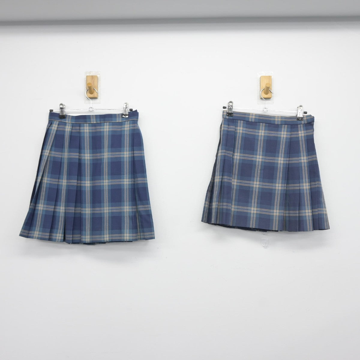 【中古】神奈川県 横浜清陵高等学校 女子制服 4点（ブレザー・スカート）sf037812