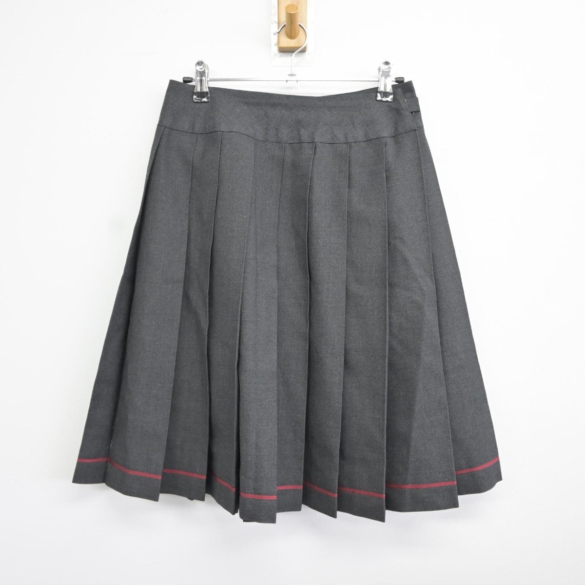 【中古】東京都 桜美林中学校高等学校 女子制服 3点（ブレザー・ニット・スカート）sf037852