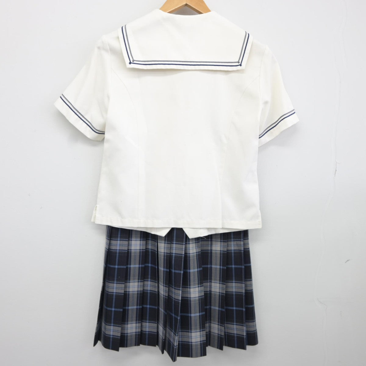 【中古】埼玉県 大宮開成中学校 女子制服 3点（セーラー服・スカート）sf037867