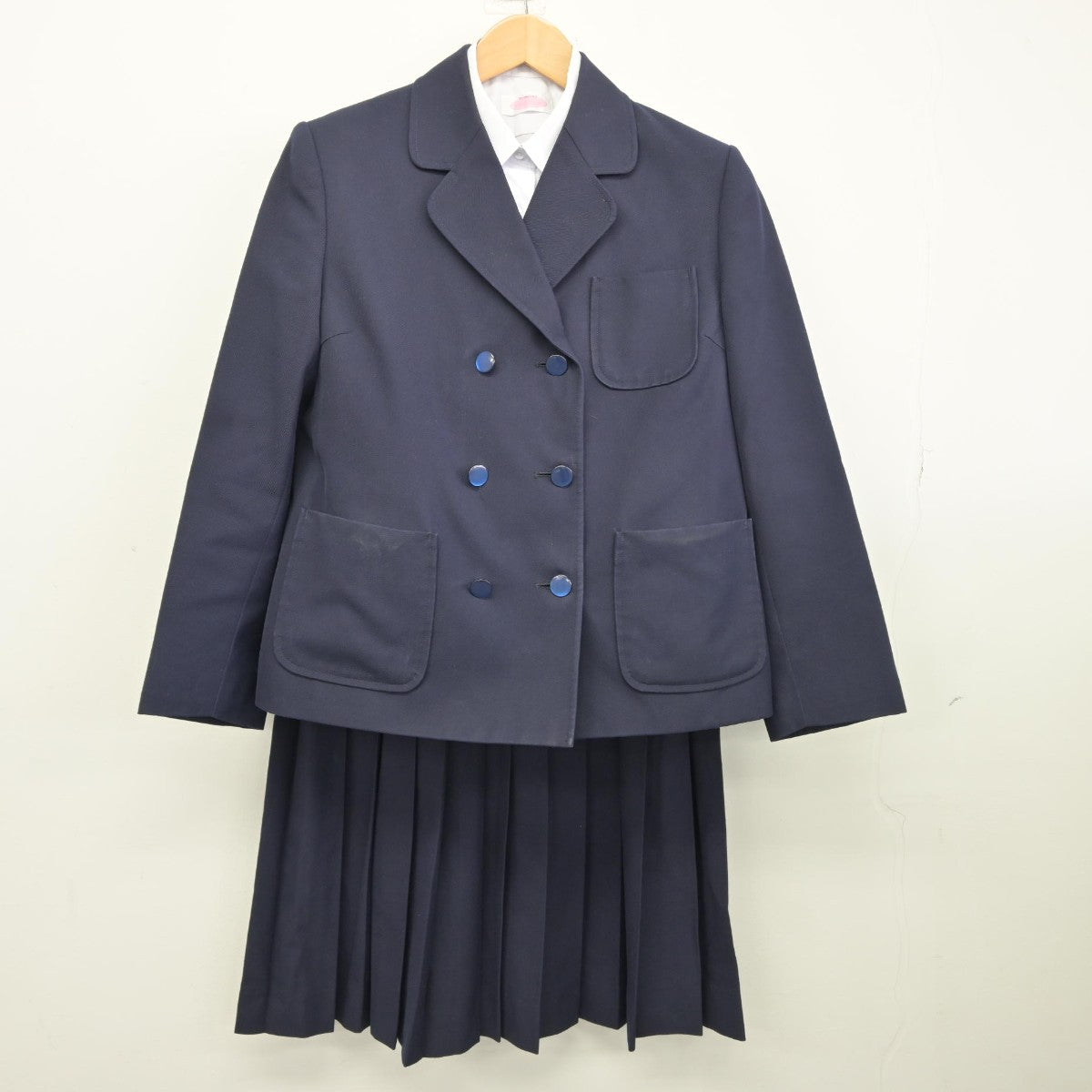 【中古】長崎県 淵中学校 女子制服 4点（ブレザー・シャツ・ベスト・スカート）sf037883