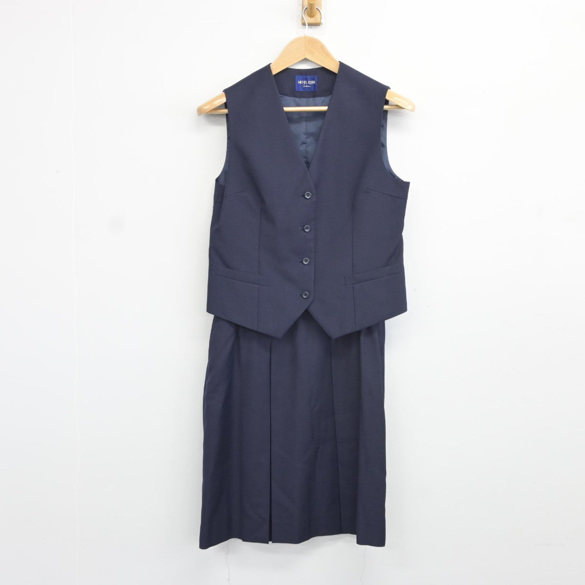 【中古】埼玉県 春日部女子高等学校 女子制服 2点（ベスト・スカート）sf037935