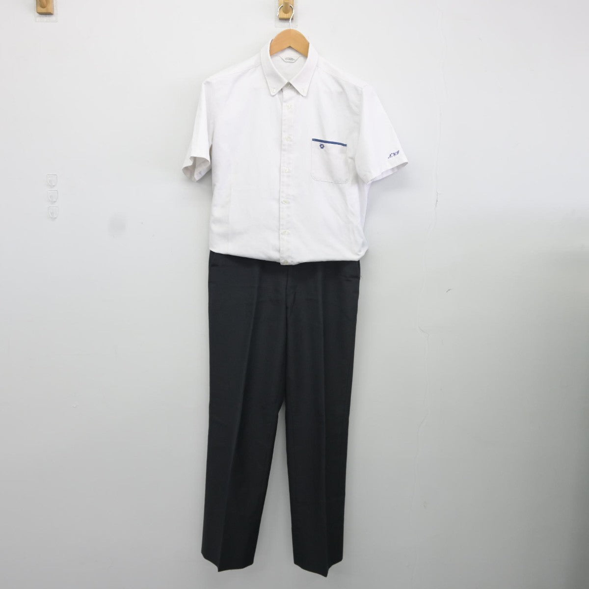 【中古】奈良県 西大和学園中学校 男子制服 3点（シャツ・ズボン）sf037947