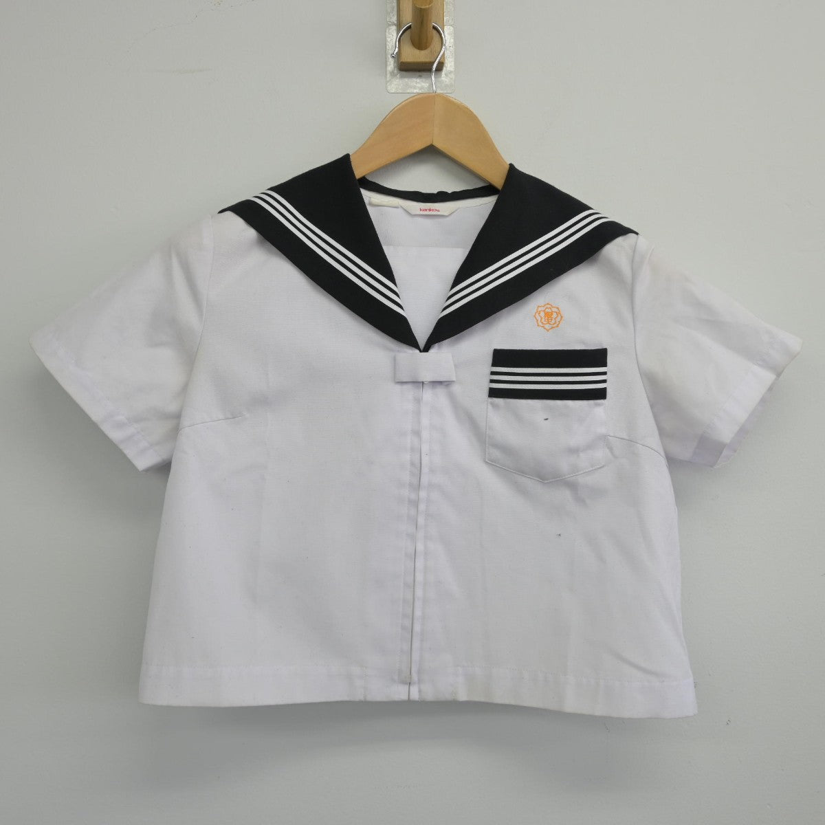 豊富な得価三重県 木曽岬中学校 女子制服 3点（セーラー服・スカート）sf001879 学生服