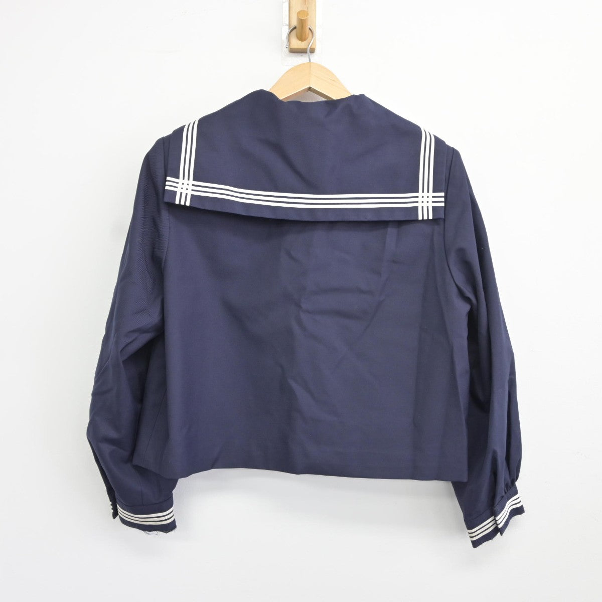 【中古】青森県 八戸商業高等学校 女子制服 3点（セーラー服・スカート）sf037969