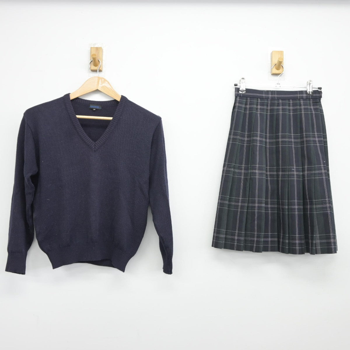 【中古】大阪府 園芸高等学校 女子制服 2点（ニット・スカート）sf038019