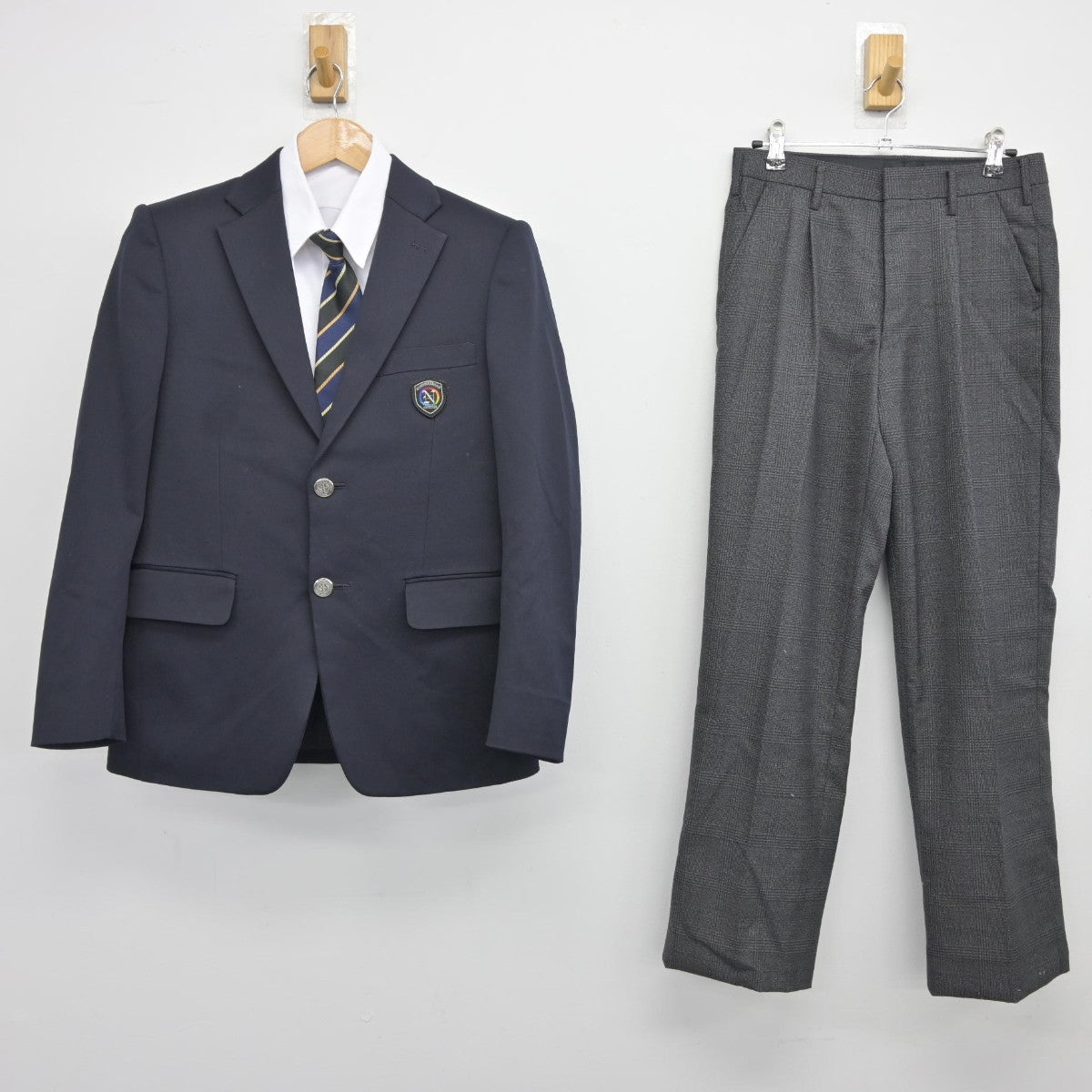 中古】愛知県 にじの丘中学校 男子制服 5点（ブレザー・シャツ・ズボン）sf038036 | 中古制服通販パレイド