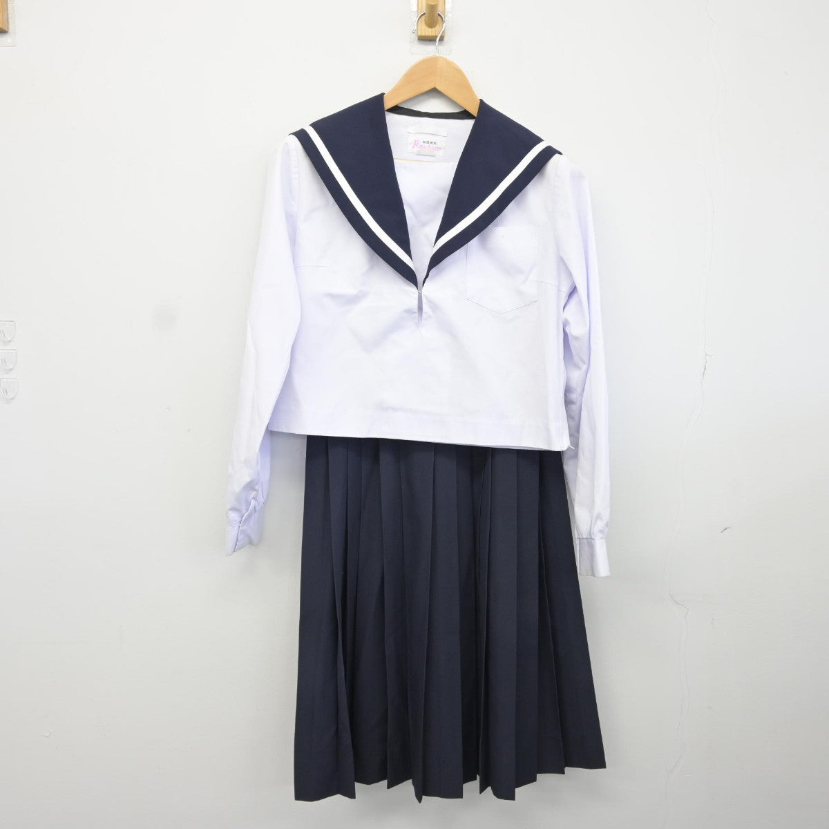 【中古】愛知県 刈谷北高等学校 女子制服 2点（セーラー服・スカート）sf038105