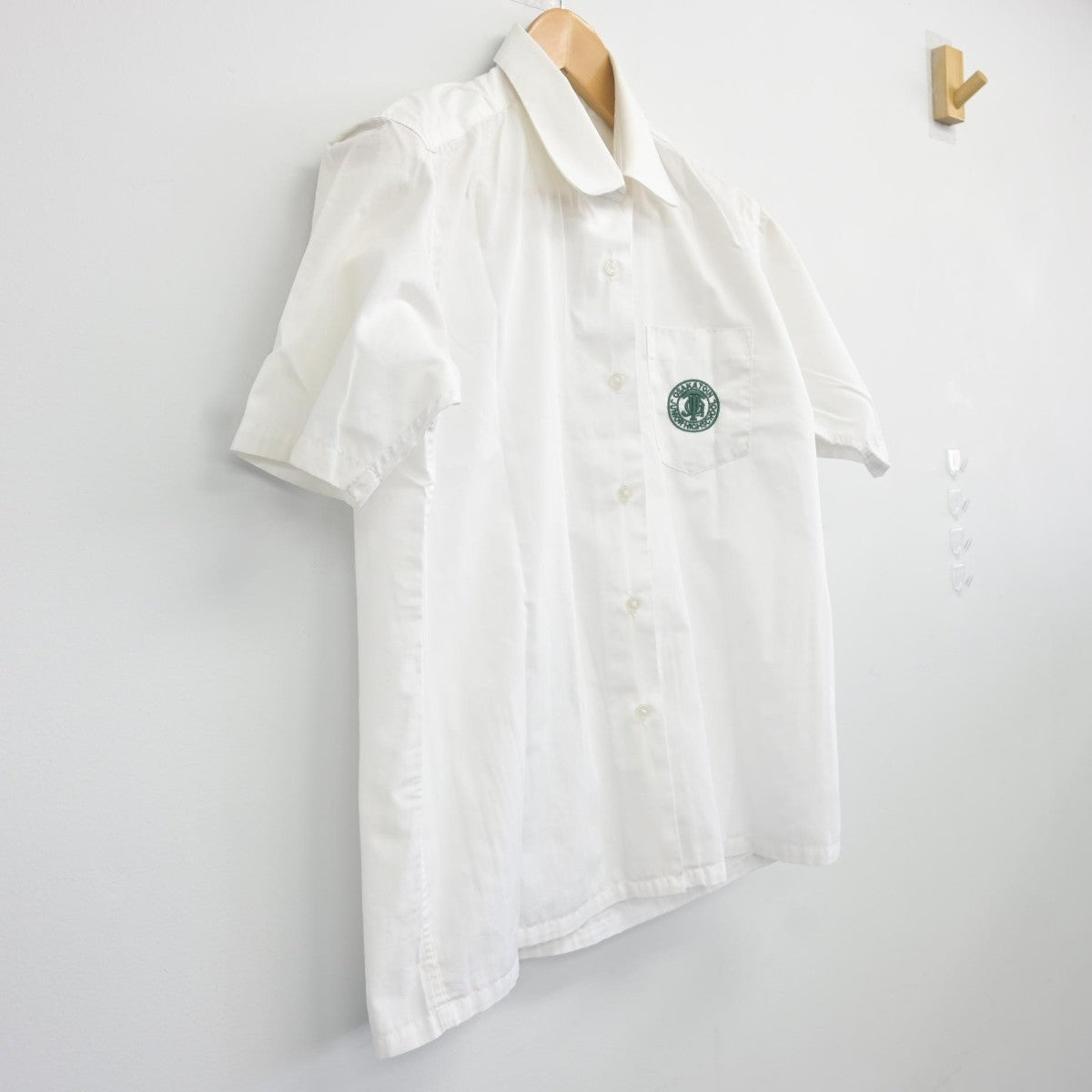 【中古】大阪府 大阪桐蔭中学校 女子制服 2点（シャツ）sf038114