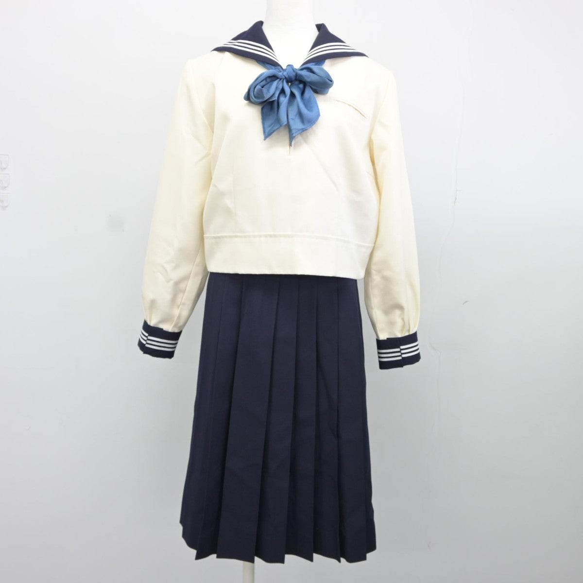 【中古】東京都 私立東京女学館高等学校 女子制服 4点（セーラー服・スカート）sf038130