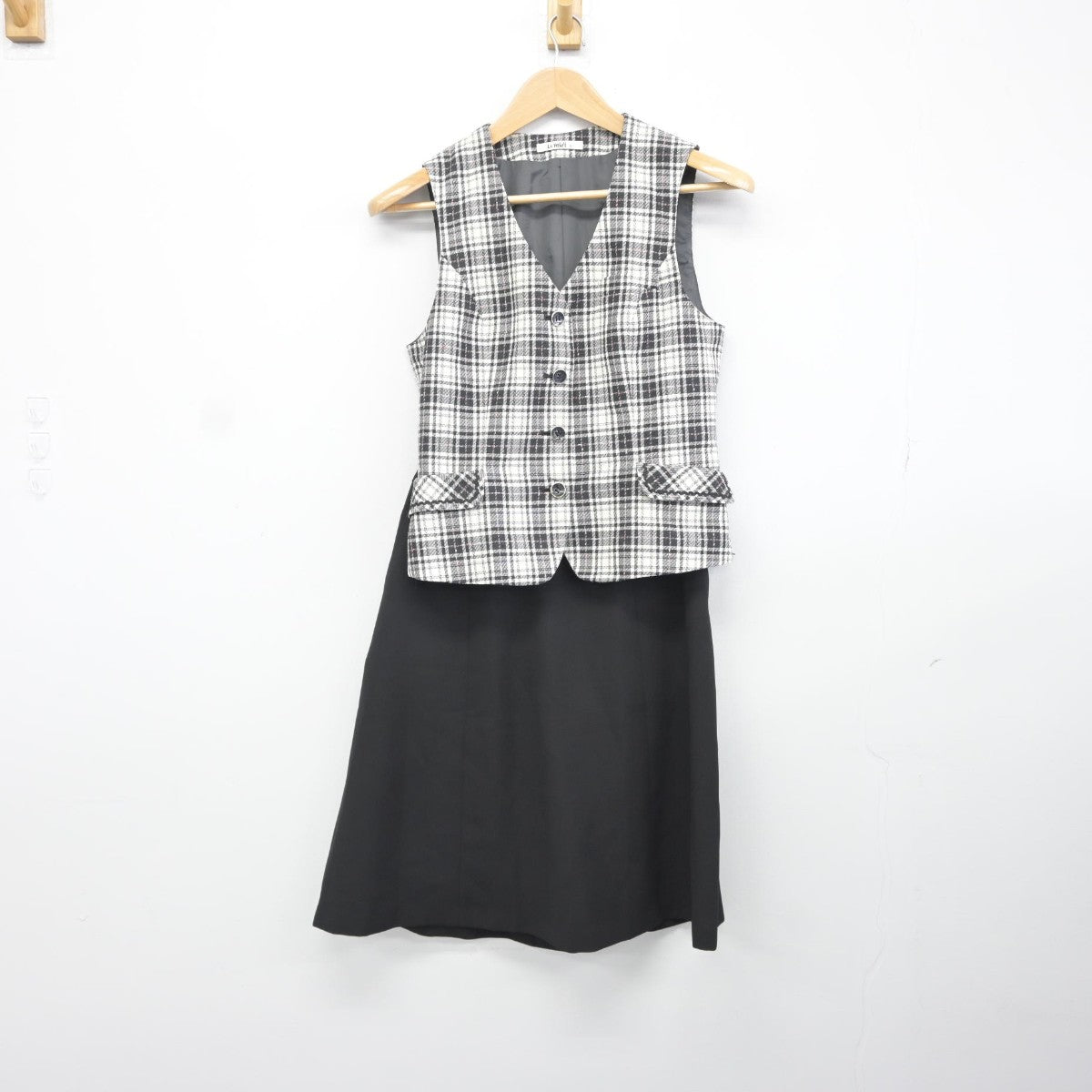 【中古】 事務服 女子制服 4点（ベスト・スカート・スカート）sf038164