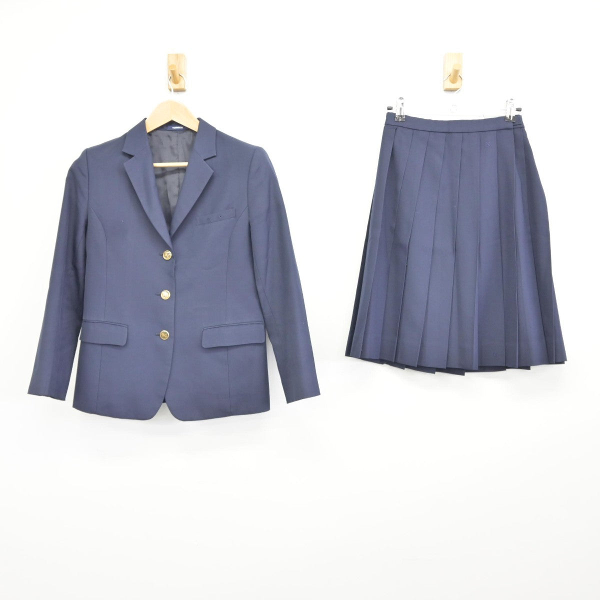 【中古】千葉県 君津商業高等学校 女子制服 2点（ブレザー・スカート）sf038179