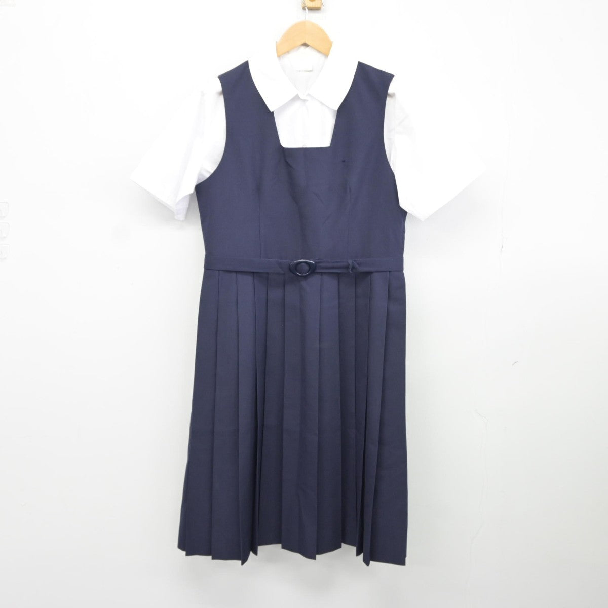 【中古】埼玉県 豊春中学校 女子制服 2点（シャツ・ジャンパースカート）sf038209