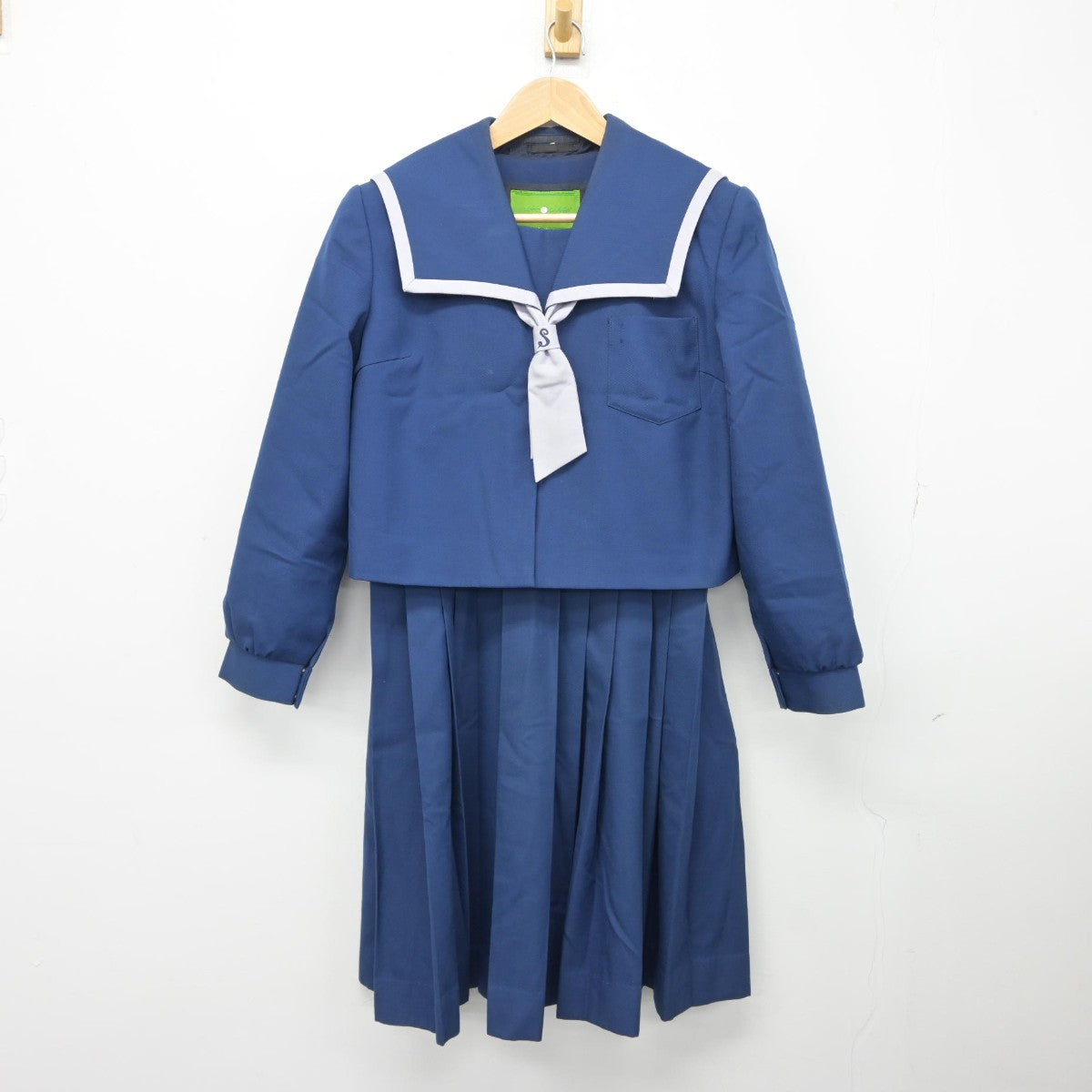 【中古】鹿児島県 桜丘中学校 女子制服 3点（ブレザー・ジャンパースカート）sf038287