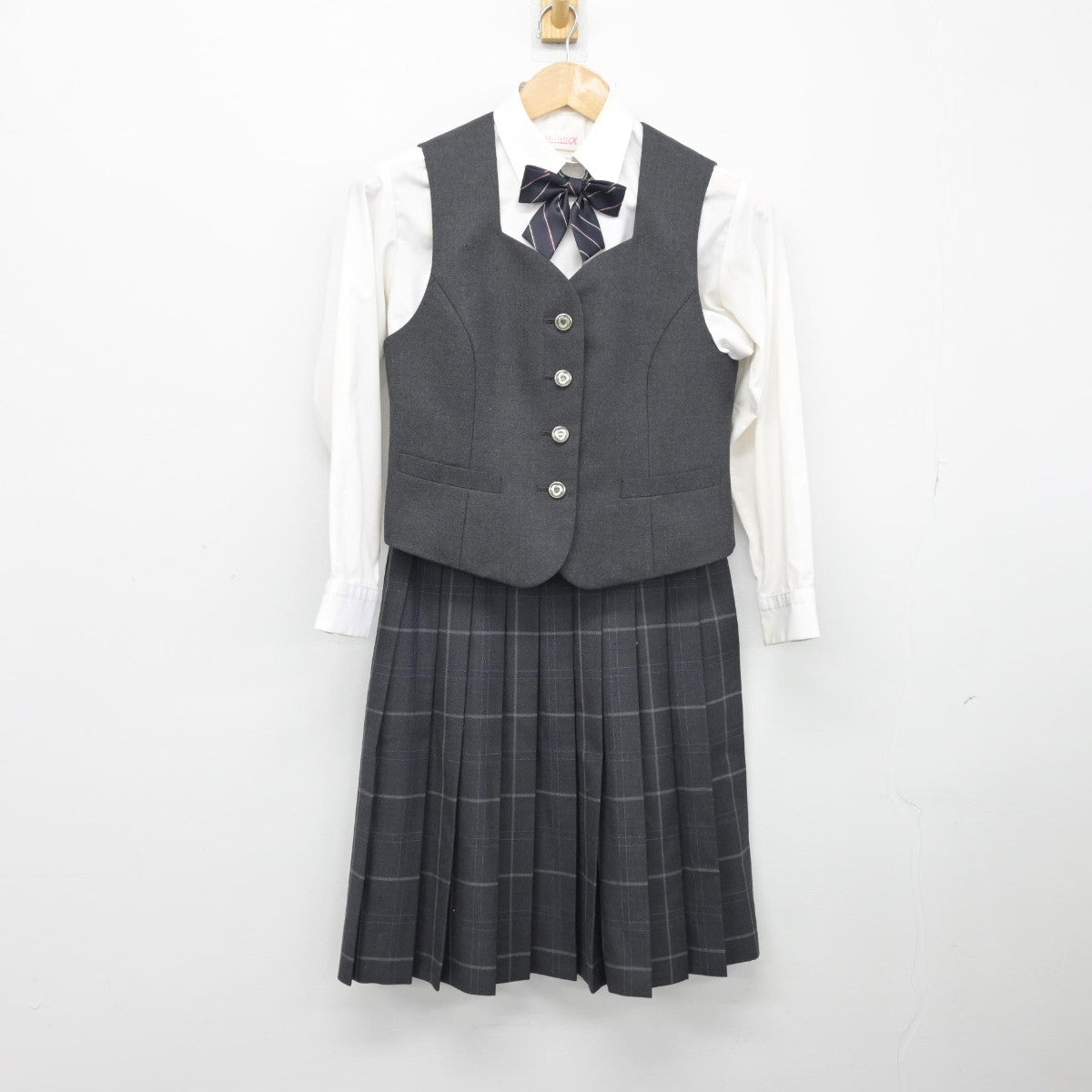 【中古】東京都 都立総合芸術高等学校 女子制服 5点（ブレザー・ベスト・シャツ・スカート）sf038407