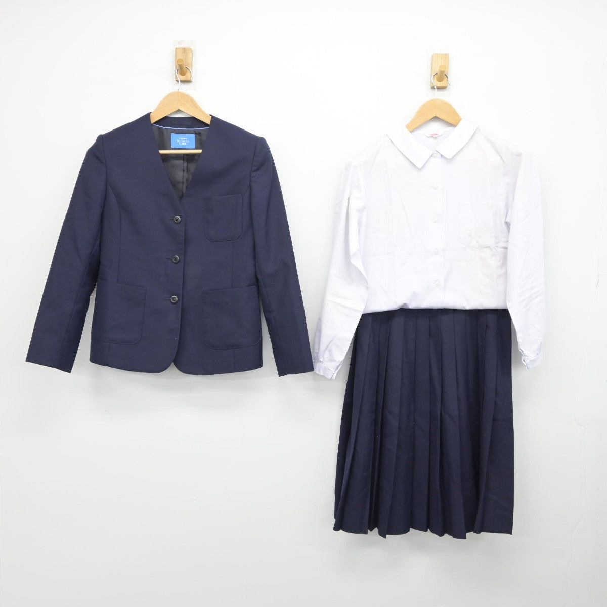 【中古】新潟県 十日町中学校 女子制服 3点（ブレザー・シャツ・スカート）sf038422