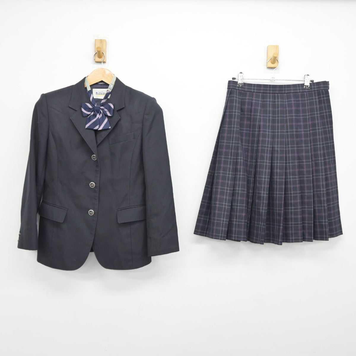 【中古】神奈川県 逗子中学校 女子制服 3点（ブレザー・スカート）sf038431