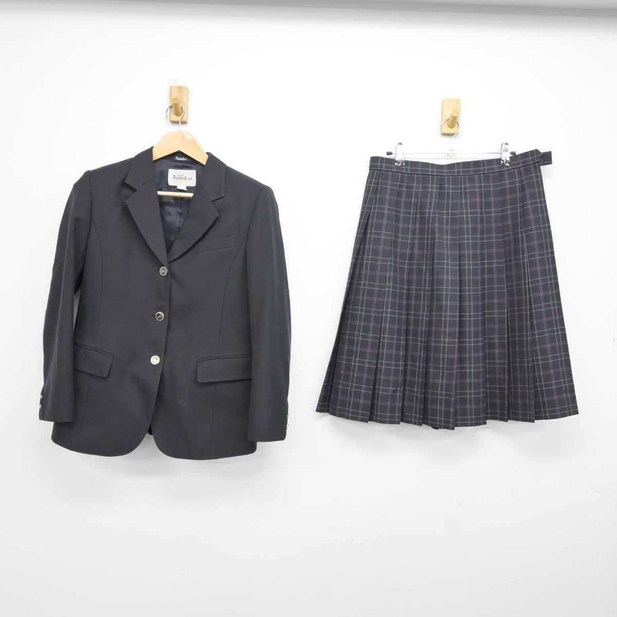 【中古】神奈川県 逗子中学校 女子制服 2点（ブレザー・スカート）sf038433