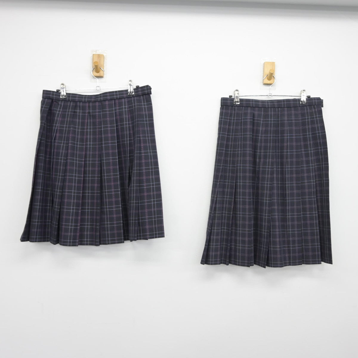 【中古】神奈川県 逗子中学校 女子制服 2点（スカート・スカート）sf038436