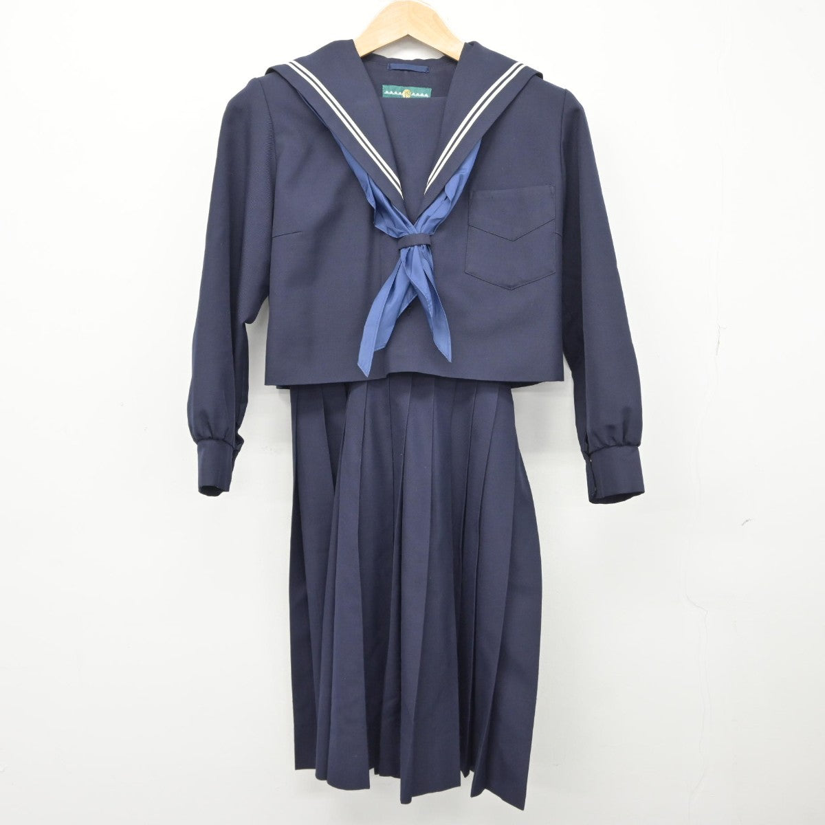 【中古】兵庫県 神戸市吉田中学校 女子制服 3点（セーラー服・スカート）sf038471