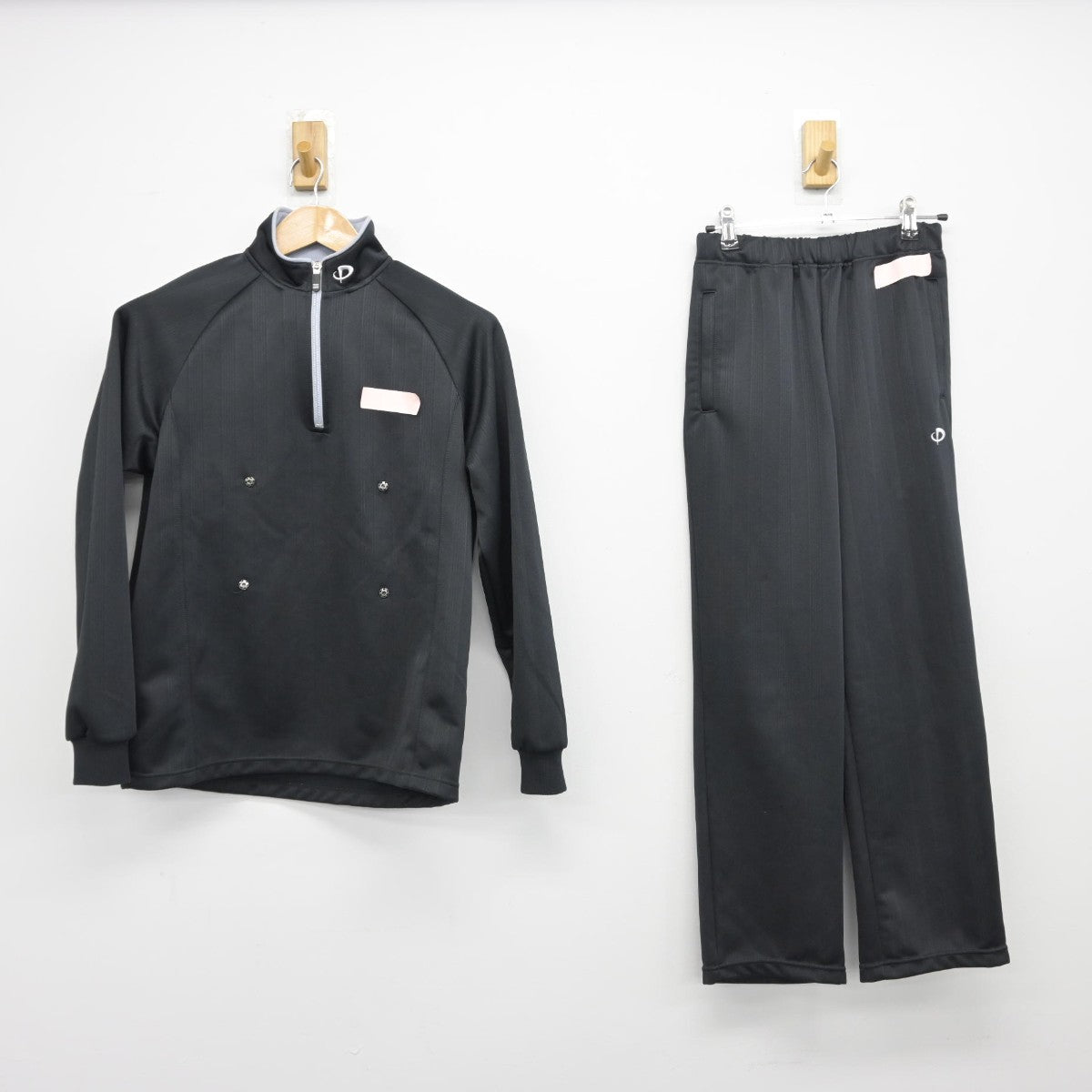 【中古】福岡県 永犬丸中学校 女子制服 2点（ジャージ 上・ジャージ 下）sf038474