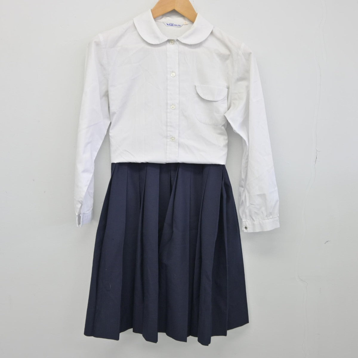 【中古】兵庫県 明石市立望海中学校 女子制服 2点（シャツ・スカート）sf038516