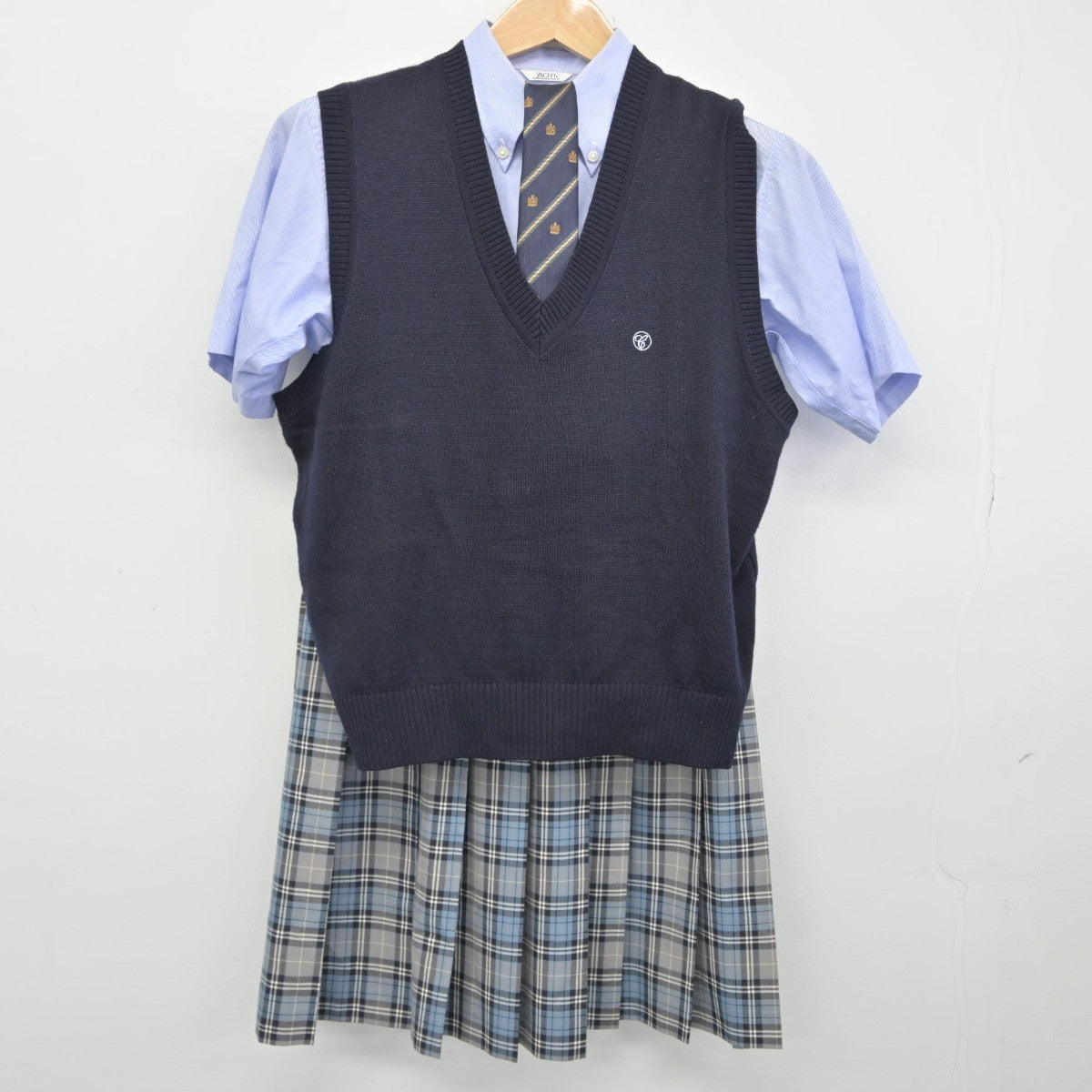 【中古】東京都 千早高等学校 女子制服 5点（ニットベスト・シャツ・スカート）sf038523