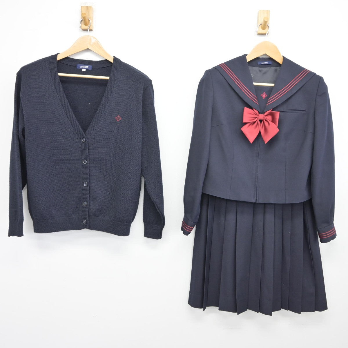 【中古】東京都 日本大学豊山女子中学校 女子制服 5点（ニット・セーラー服・スカート）sf038529