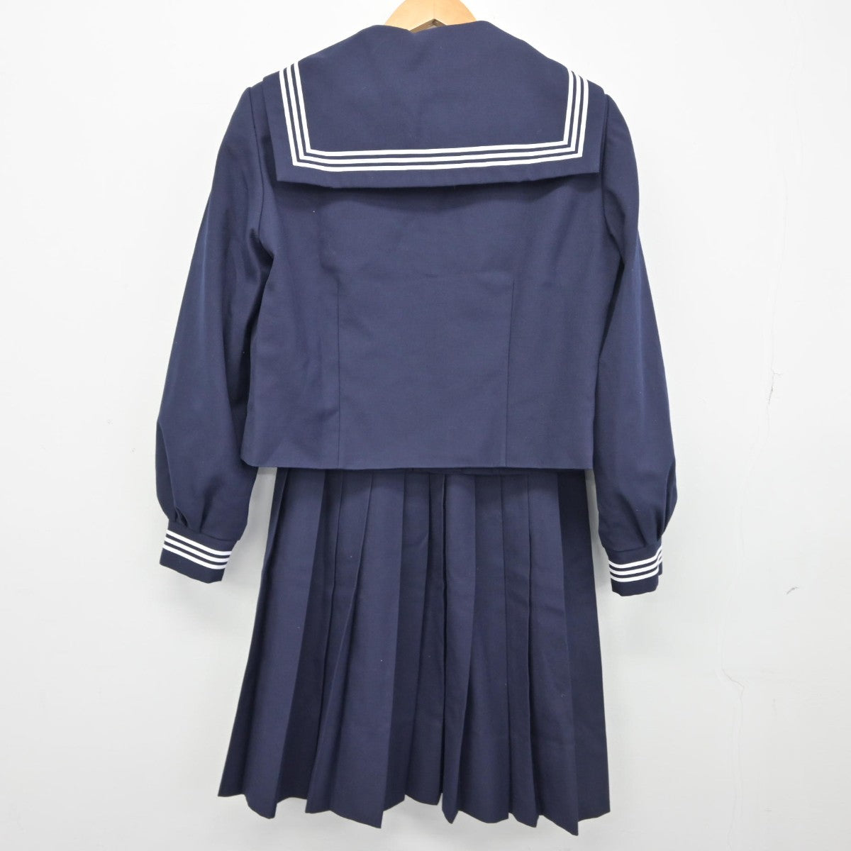 【中古】神奈川県 座間市立西中学校 女子制服 3点（セーラー服・スカート）sf038652