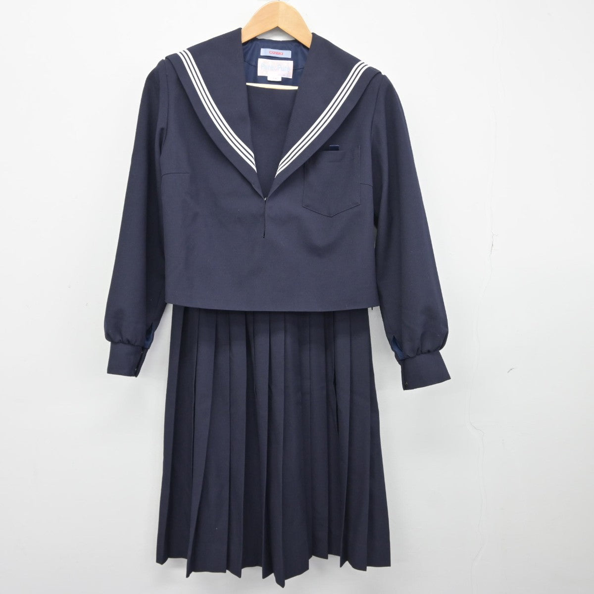 【中古】愛知県 浅井中学校 女子制服 2点（セーラー服・スカート）sf038655