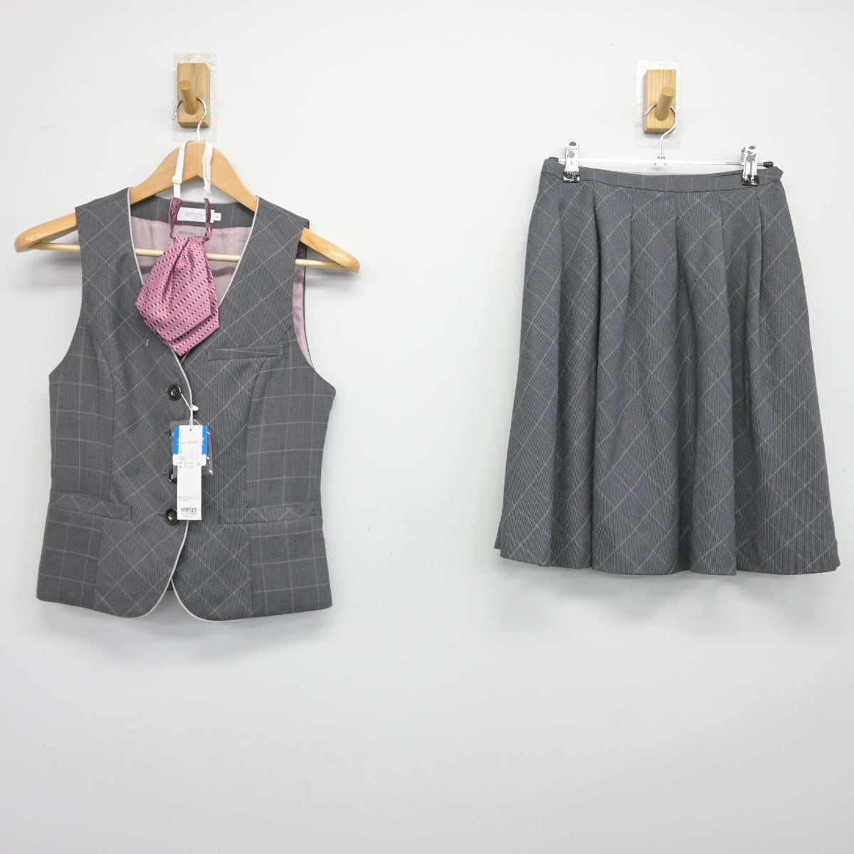 【中古】 事務服 女子制服 3点（ベスト・スカート）sf038746