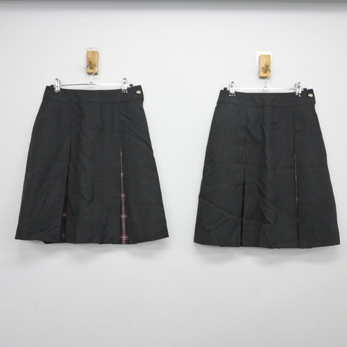 【中古】埼玉県 昌平高等学校 女子制服 3点（スカート・スカート）sf038755