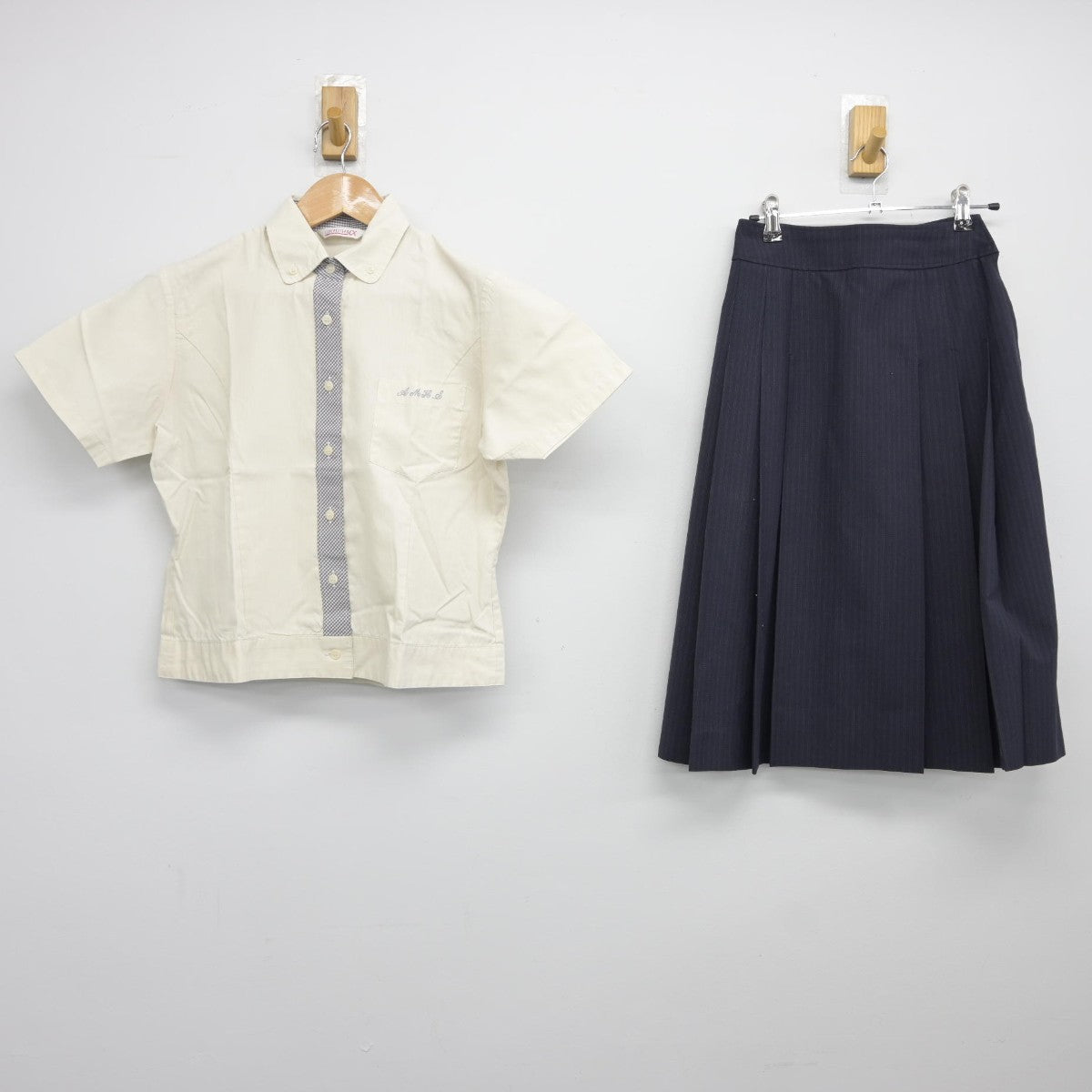 【中古】兵庫県 尼崎高等学校 女子制服 3点（シャツ・スカート）sf038760