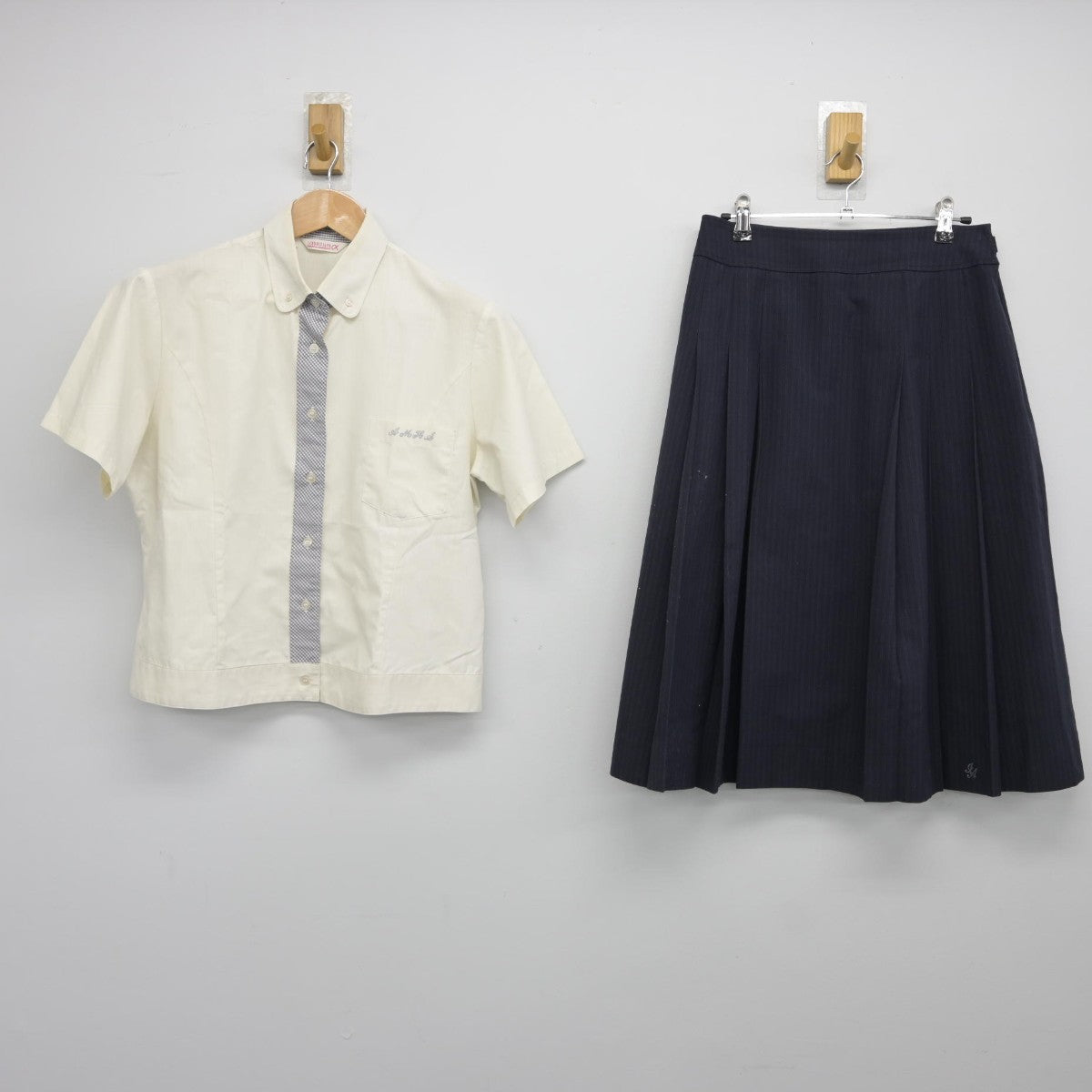 【中古】兵庫県 尼崎高等学校 女子制服 3点（シャツ・スカート）sf038761