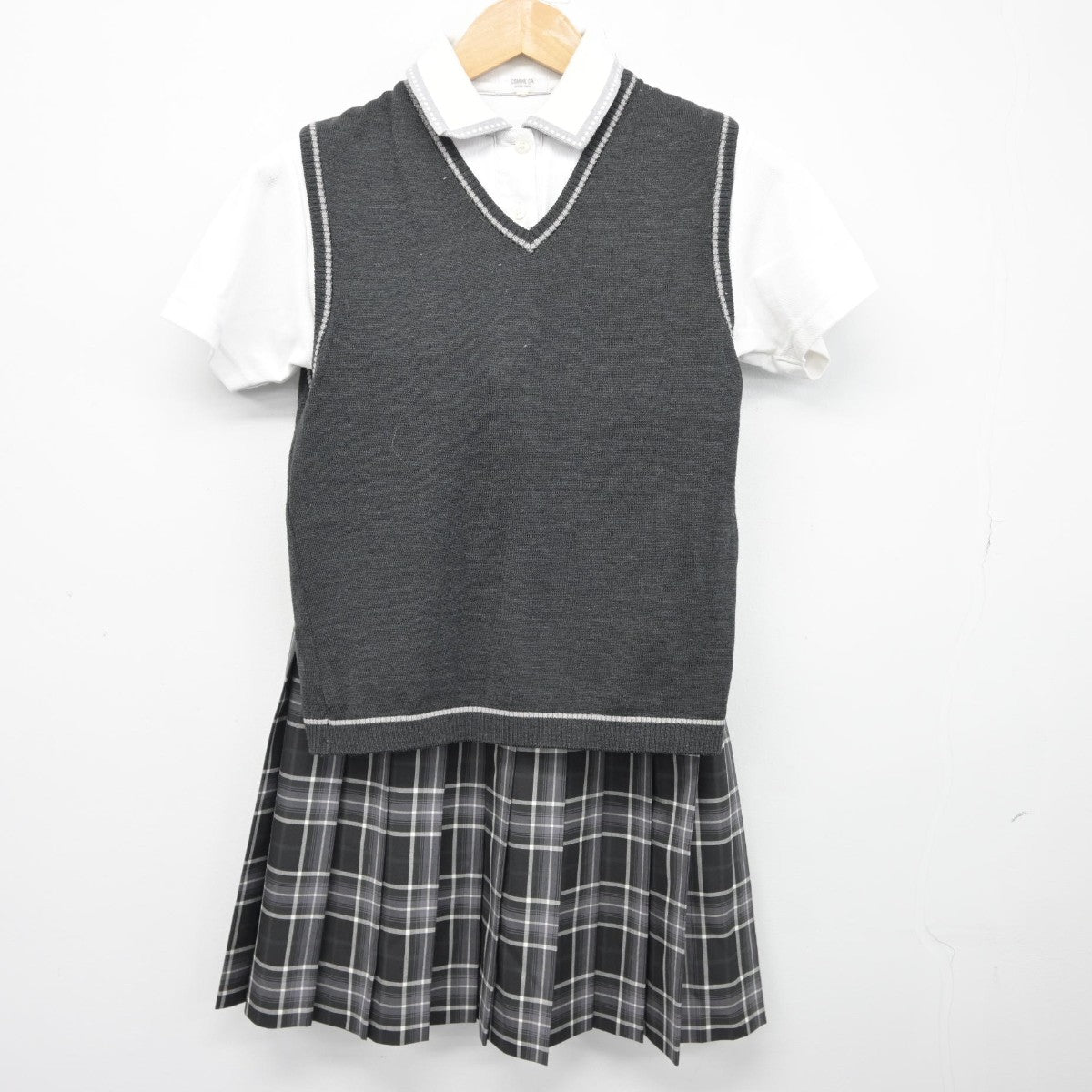 【中古】兵庫県 神戸龍谷中学校 女子制服 4点（ニットベスト・シャツ・スカート）sf038766