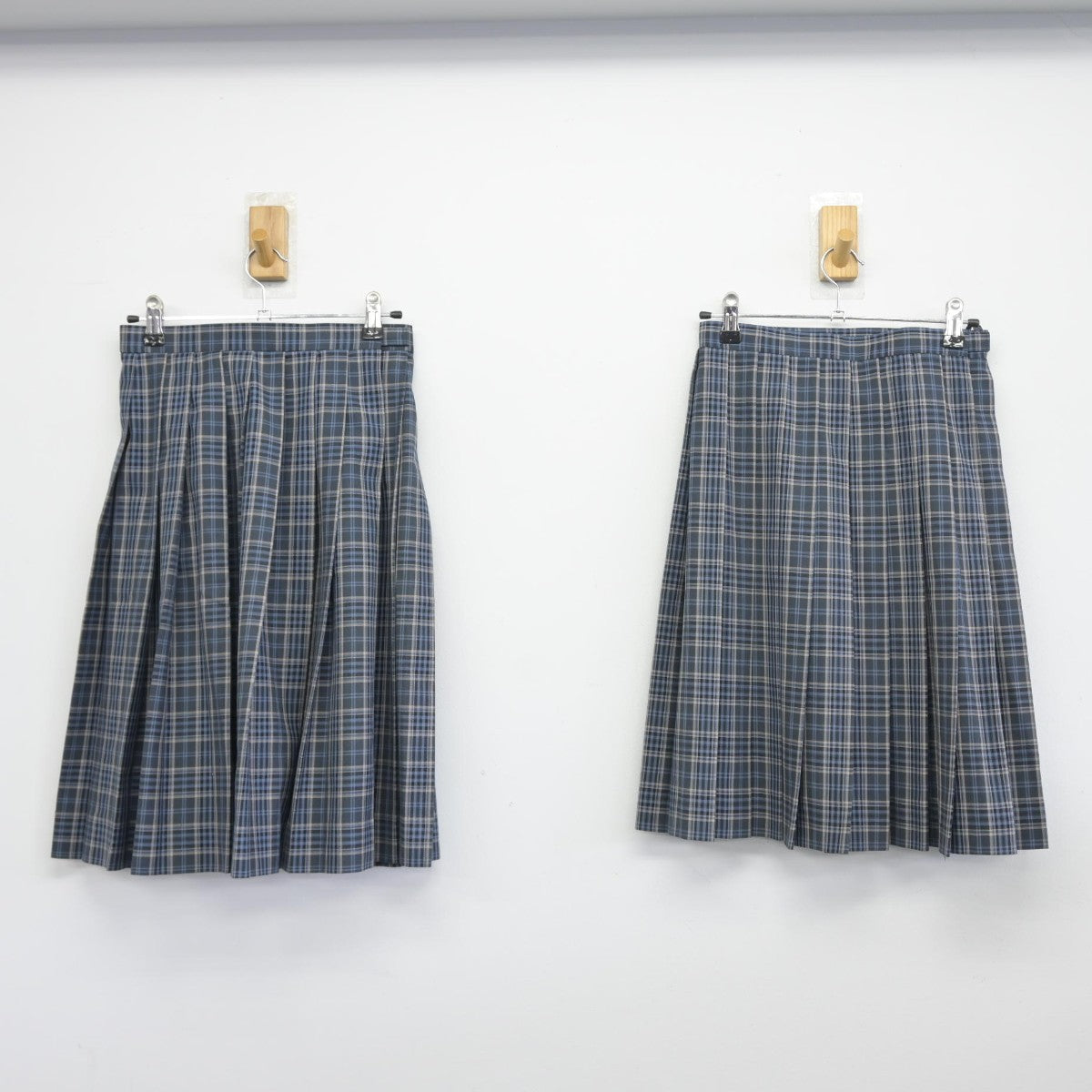 【中古】千葉県 有吉中学校 女子制服 3点（ブレザー・スカート・スカート）sf038769