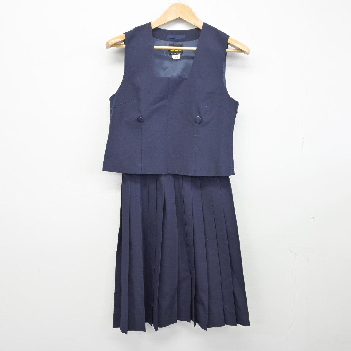 【中古】千葉県 銚子市立第五中学校 女子制服 2点（ベスト・スカート）sf038792