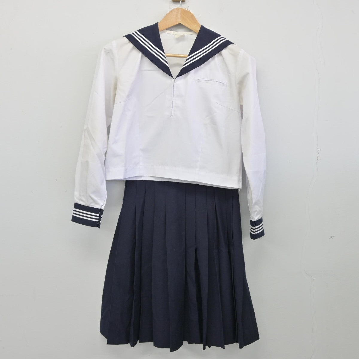 【中古】埼玉県 川越高等学校 女子制服 3点（セーラー服・セーラー服・スカート）sf038826