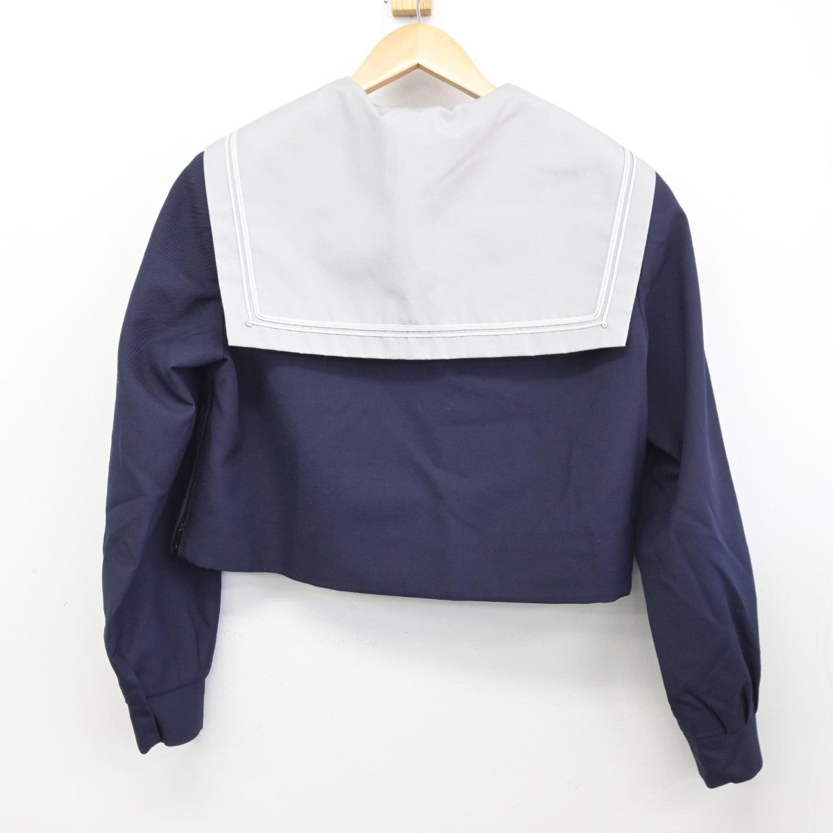 【中古】大阪府 四天王寺中学校高等学校 女子制服 3点（セーラー服・スカート）sf038849