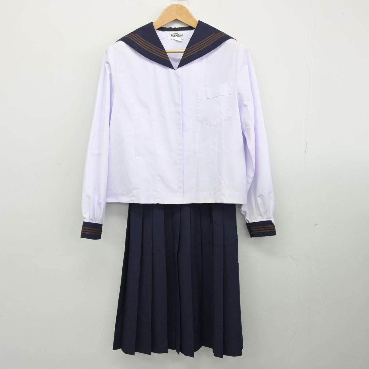 【中古】茨城県 神栖第一中学校 女子制服 3点（セーラー服・スカート）sf038862