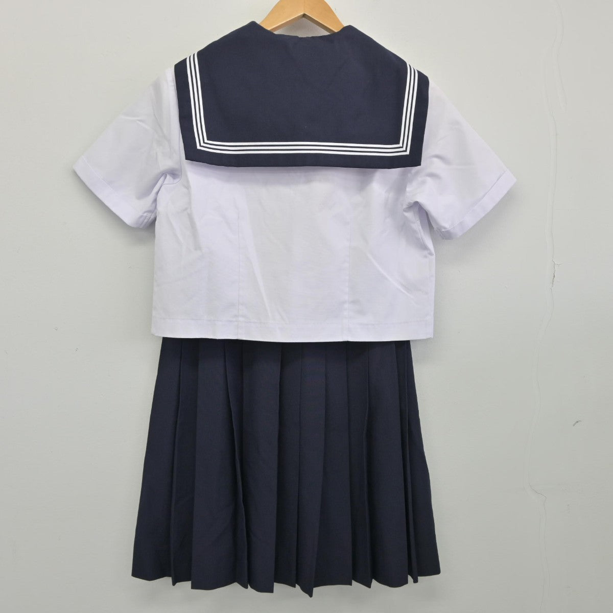 【中古】千葉県 木更津第三中学校 女子制服 5点（セーラー服・スカート）sf038907