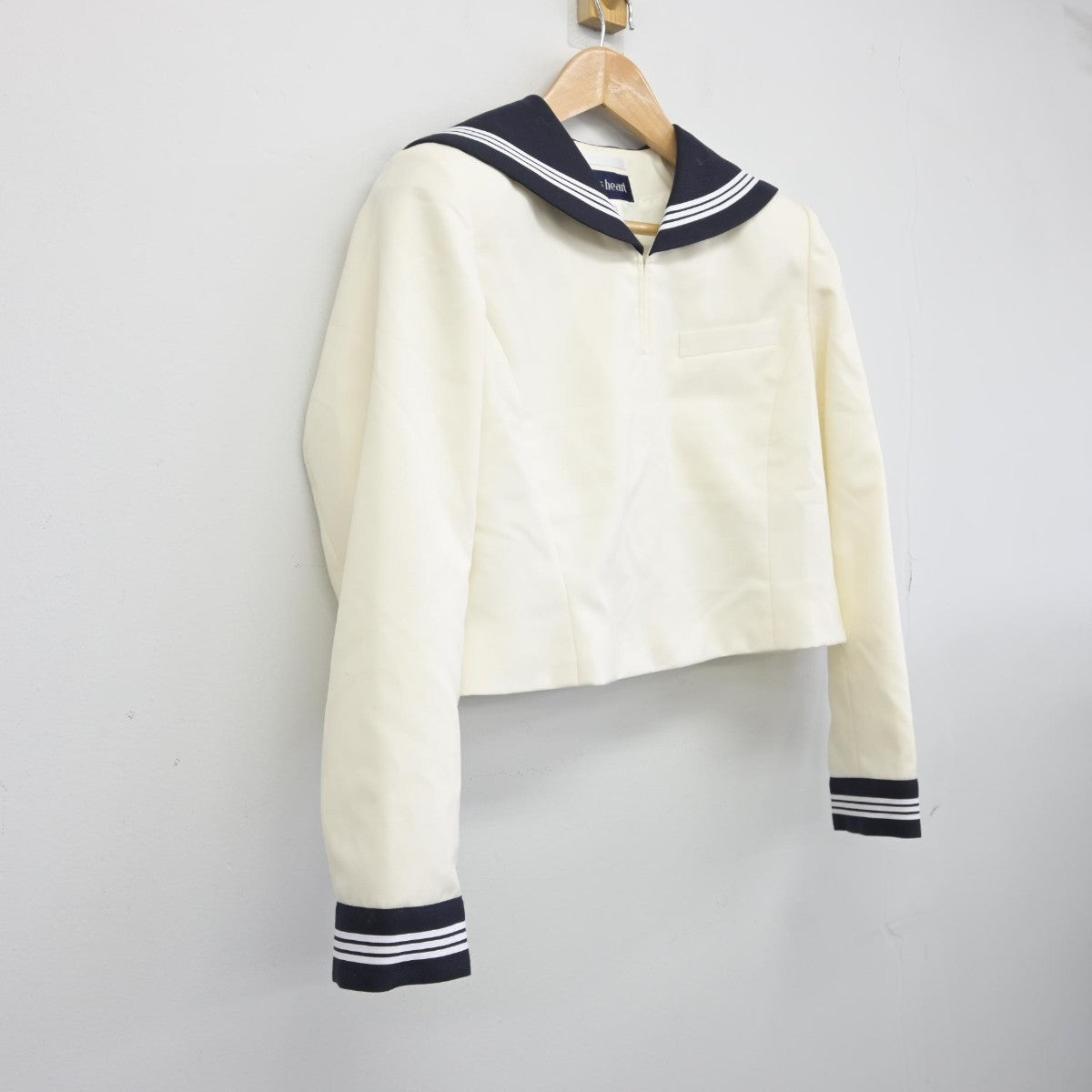 【中古】福岡県 博多女子高等学校 女子制服 1点（セーラー服）sf038924