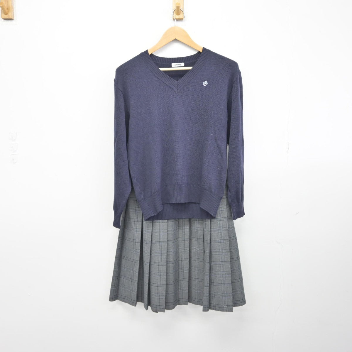 【中古】埼玉県 草加高等学校 女子制服 4点（ブレザー・ニット・スカート）sf038932