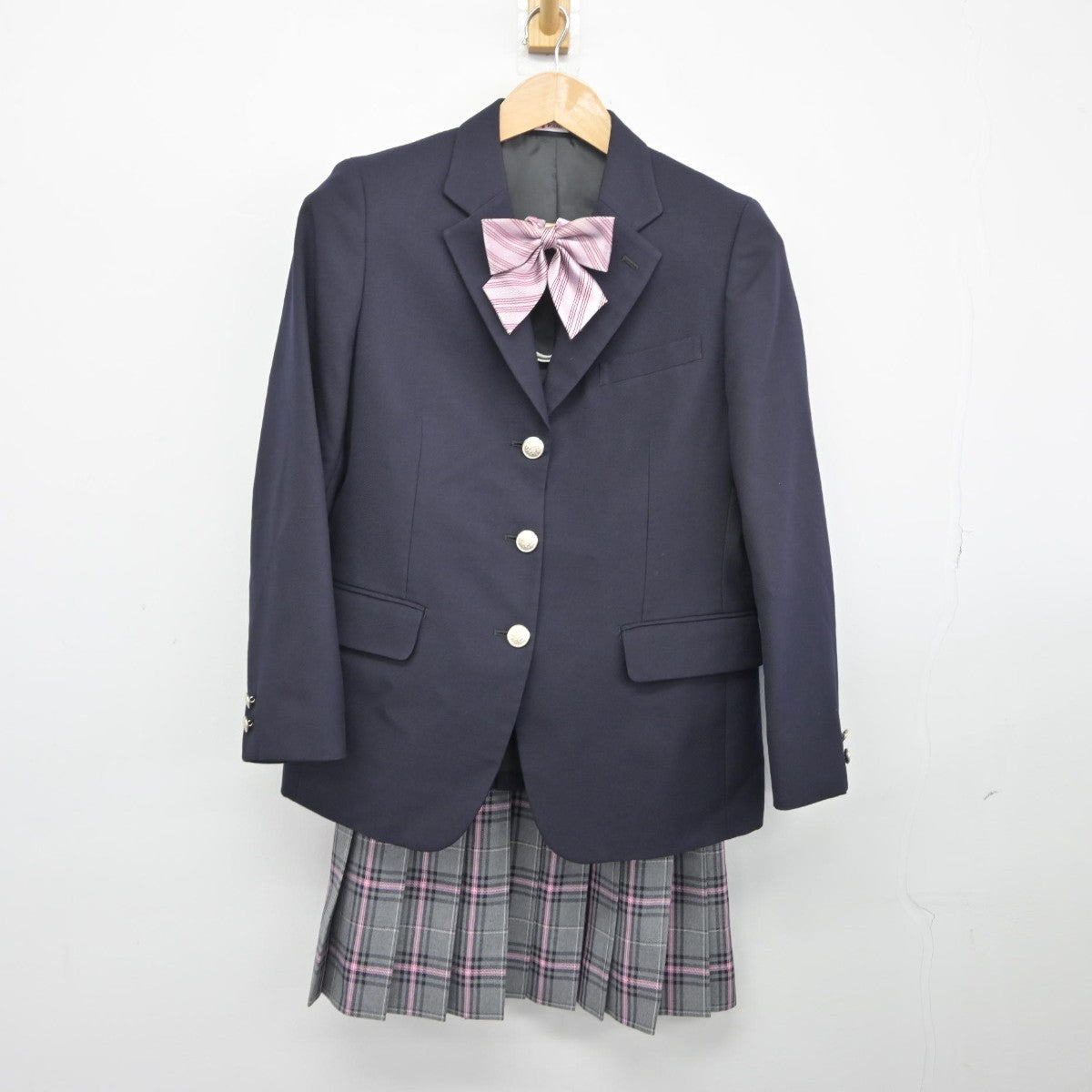 【中古】 クラーク記念国際高等学校 女子制服 3点（ブレザー・スカート）sf038968